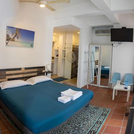 Hotel Colonial House Santo Domingo Exterior foto